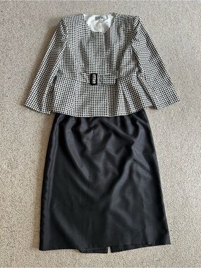 Le Suit Classic Black Midi Skirt with Black & White Checked Peplum Top